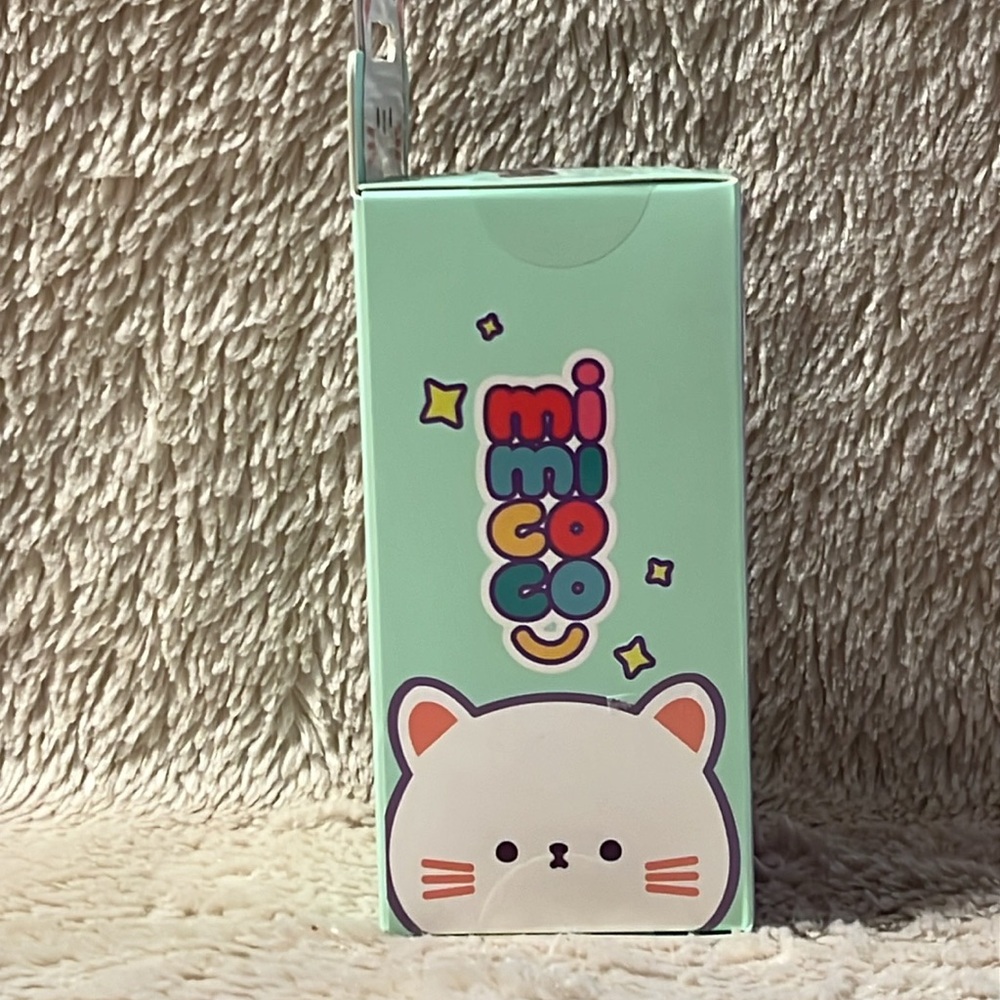 MIMICOCO Limited Edition Cat Luna Kabuki Brush - Picture 2 of 6